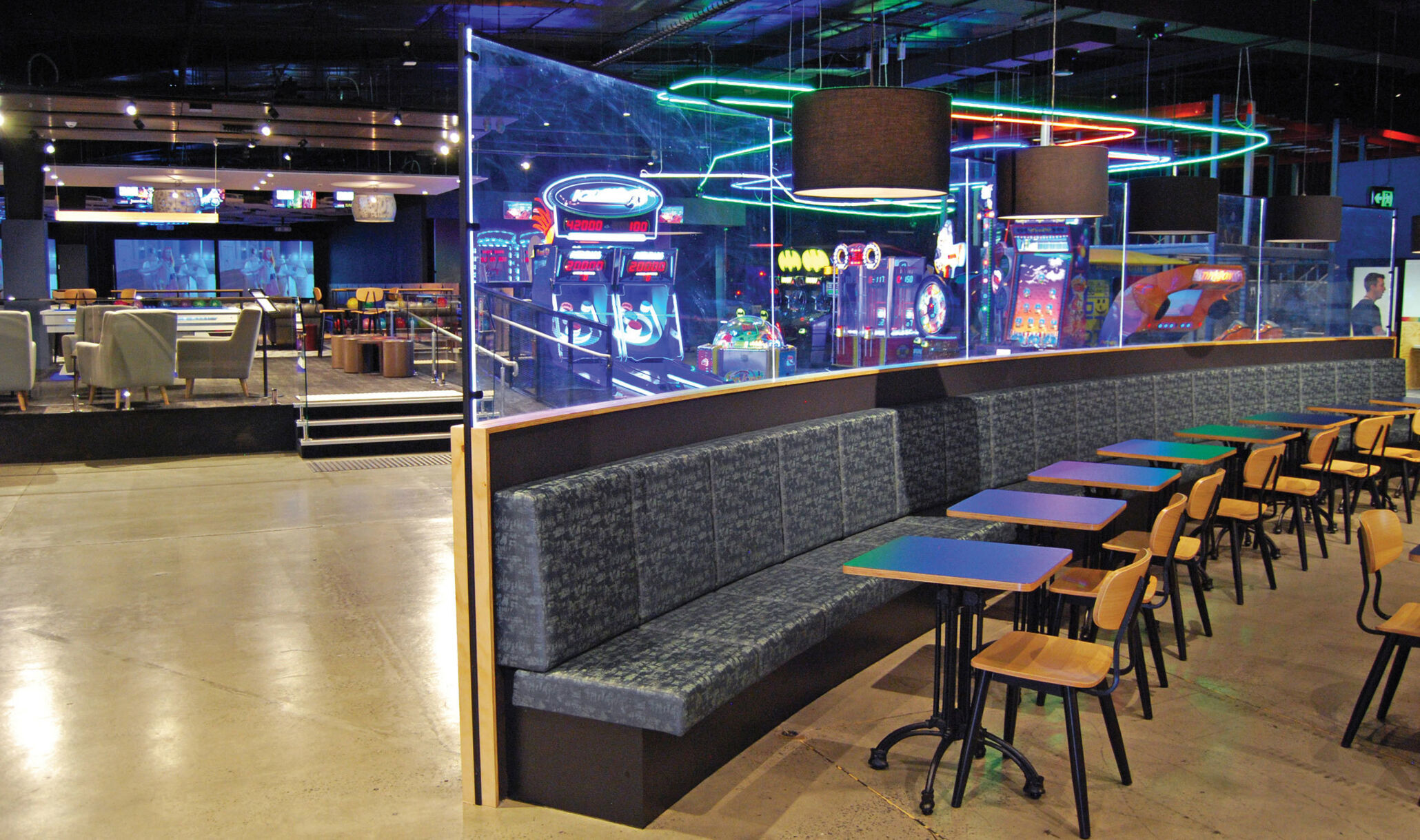 Attractivity Entertainment - Sydney, AUS - Bar-3