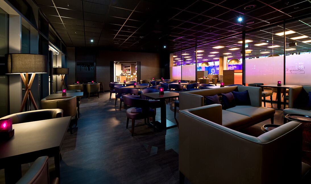 Bowling World Berlin 16X9 07-1