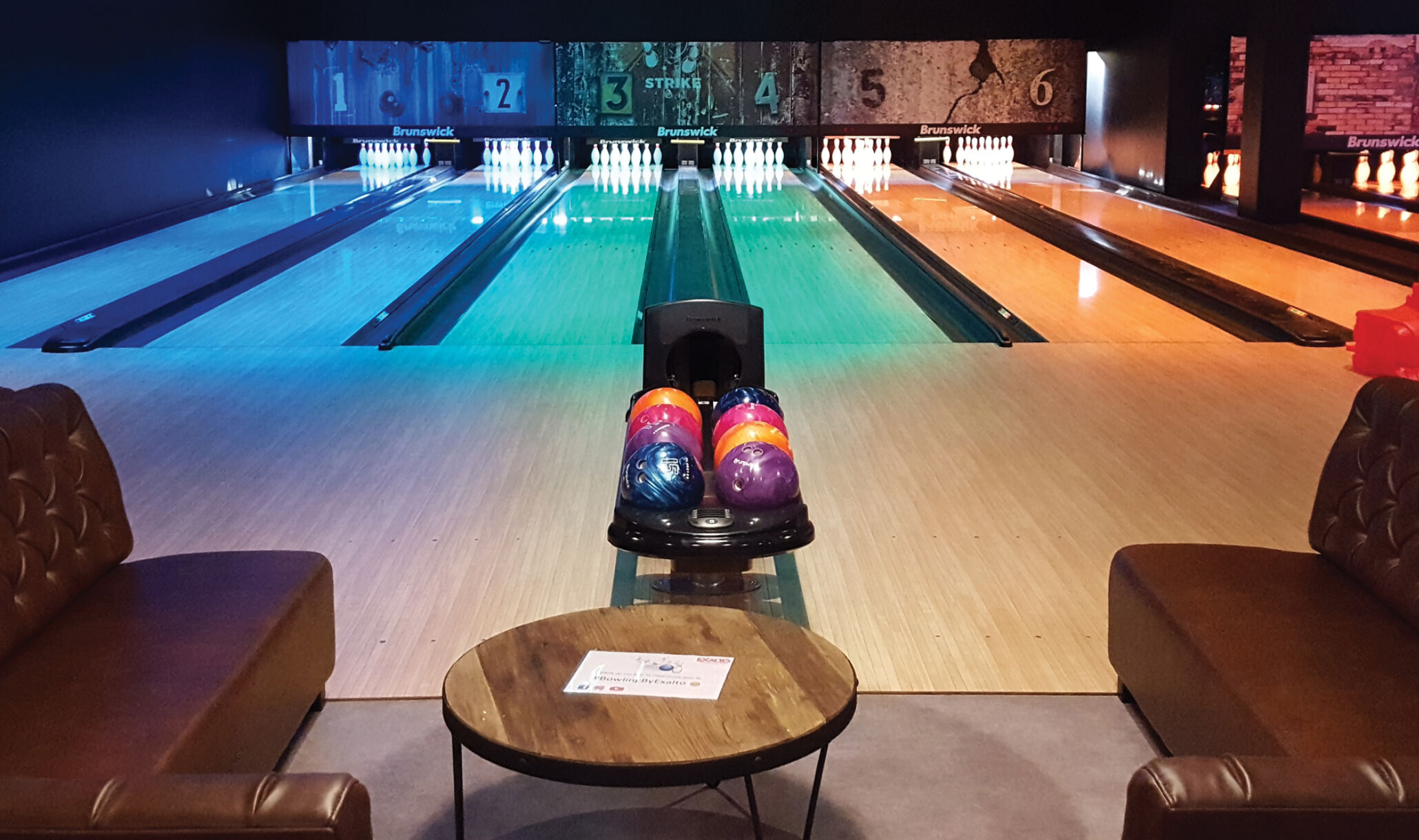 Bowling by Exalto, Dardilly, France - At the lanes-1