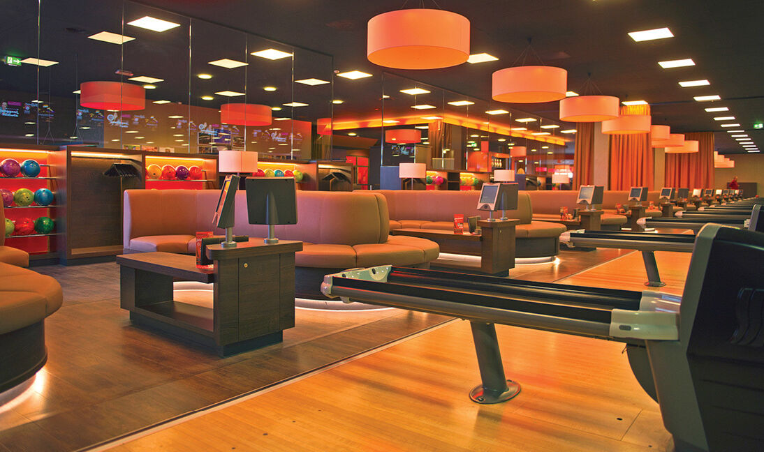 Bowling World - Luebeck, Germany - Bowlers area-3