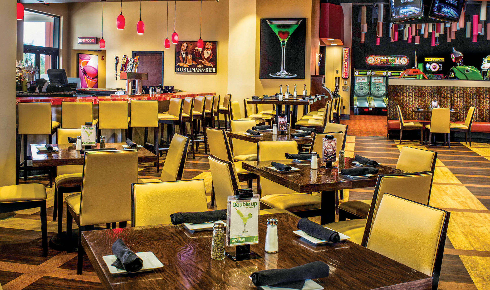 Ns Cinebowl  Grille Delray Beach Fl 16X9 11-2
