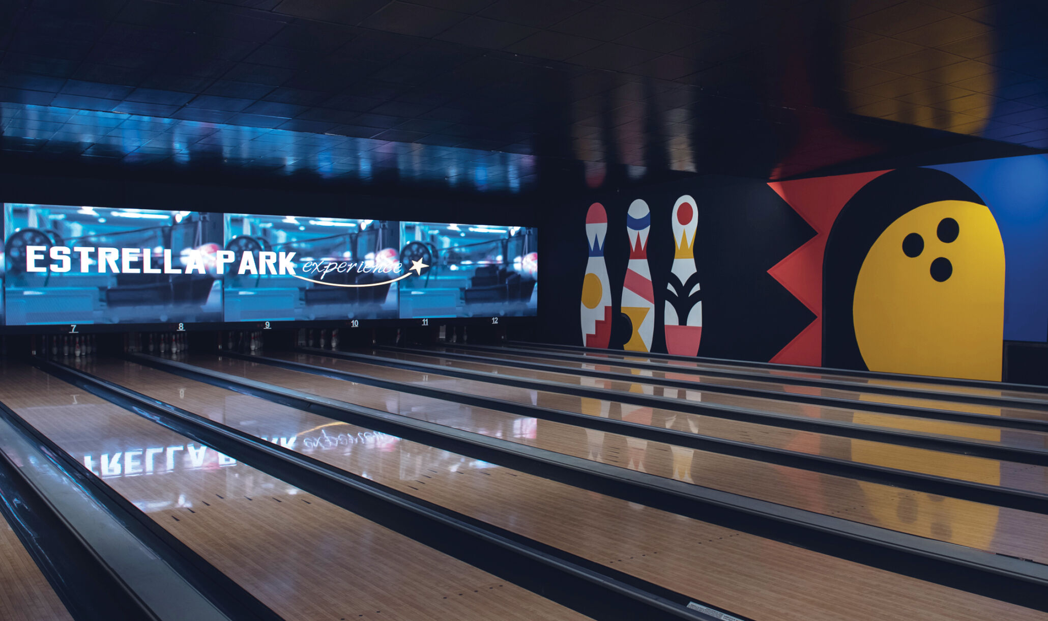 Estrella Park Bowling - Madrid, Spain - On the lanes-3