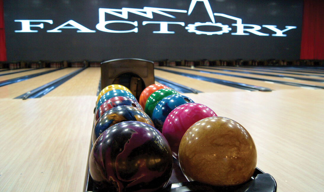 Factory Bowling - Saint Denis En Val, France - Ball Return-2