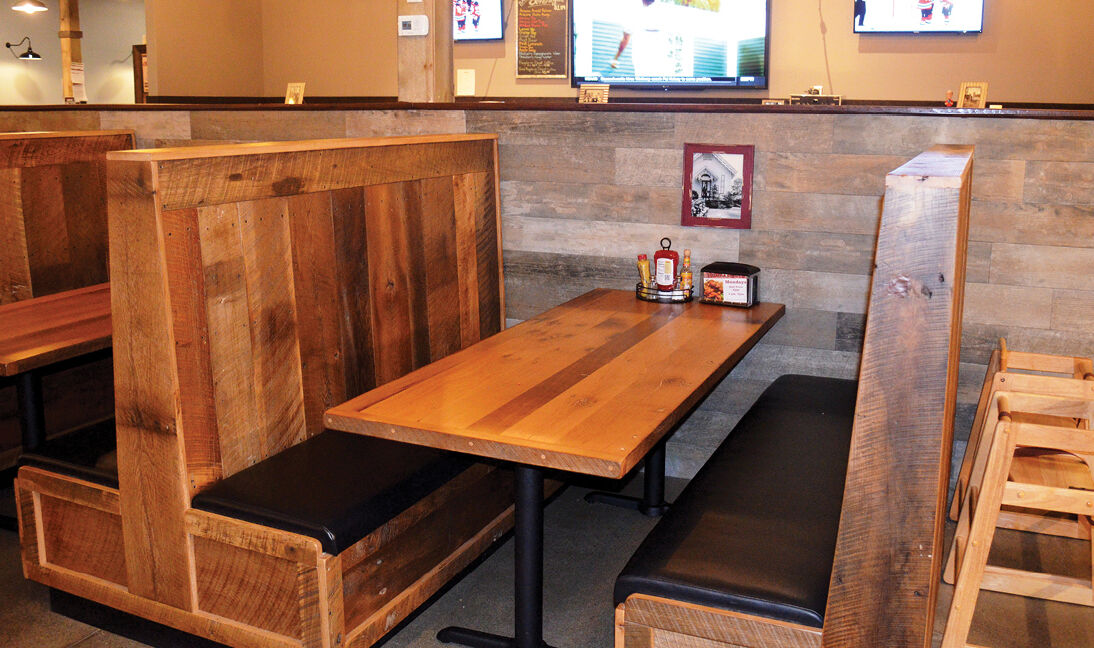 Humdingers - Paramus, NJ - Restaurant Booth-3