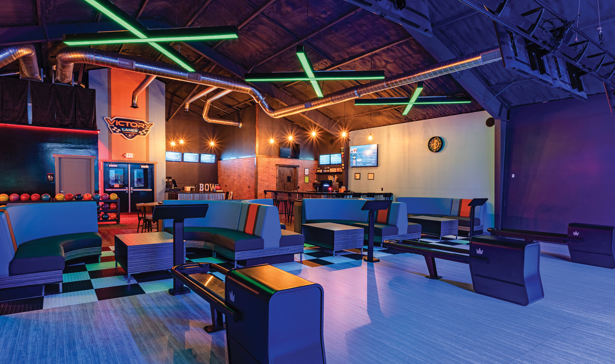 Victory Lanes - Deer Lodge, MT - Lane seating-3