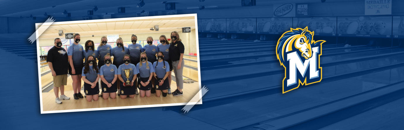 Medaille University bowling team image